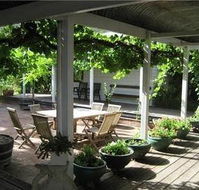 Avoca House  Cottage Accommodation