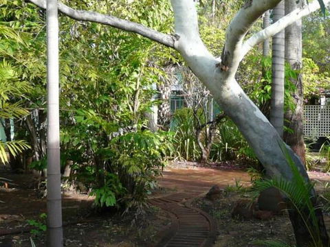 West Kimberley Lodge & Caravan Park  - New South Wales Tourism  1
