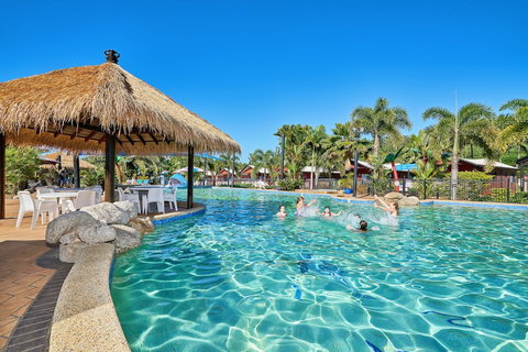 Cairns Coconut Holiday Resort - New South Wales Tourism  5