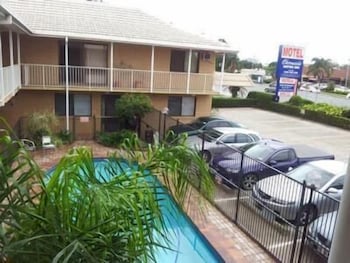 Chermside Motor Inn - New South Wales Tourism  0
