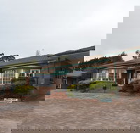 Deer Park Motor Inn - New South Wales Tourism 