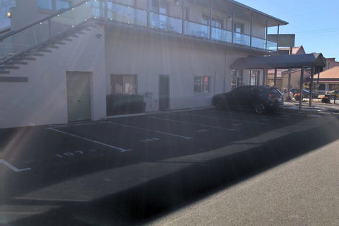 New England Motor Inn - New South Wales Tourism  5