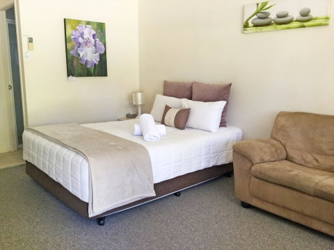 Alstonville Settlers Motel - New South Wales Tourism  4