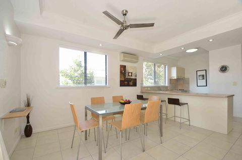 Bermuda Villas - New South Wales Tourism  4