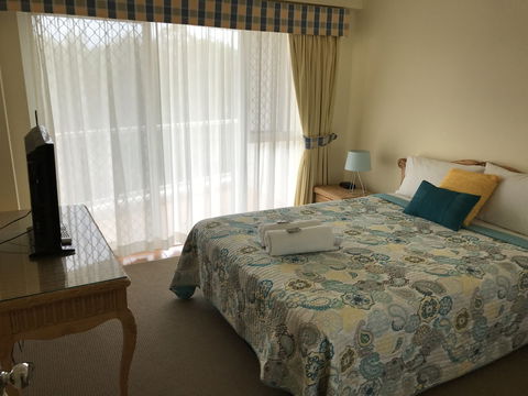 Fairways Golf & Beach Retreat - New South Wales Tourism  6
