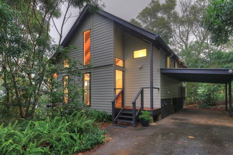 Montville Misty View Cottages - New South Wales Tourism  6