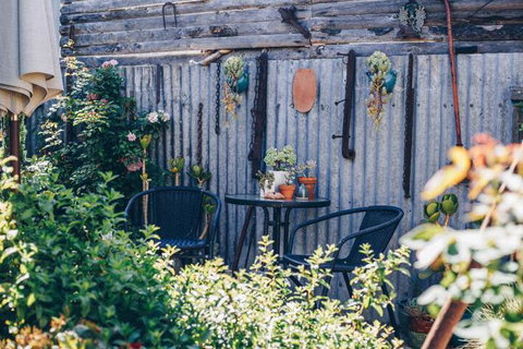 Strathbourne Accommodation Hamilton House - New South Wales Tourism  3