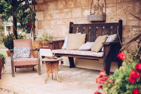 Strathbourne Accommodation Hamilton House - New South Wales Tourism  7