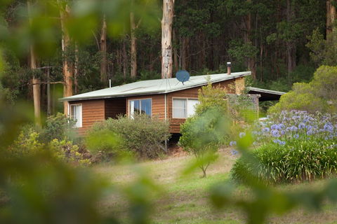 Bombina Cottages - New South Wales Tourism  2