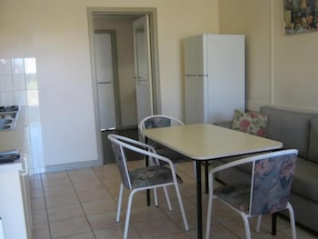 Lakes Entrance Holiday Units - New South Wales Tourism  5