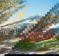 Bridges on Meninya Motel  Apartments - New South Wales Tourism 