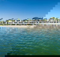 Noosa Harbour Resort