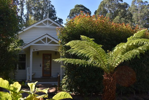 Gatehouse Cottage At Merrow Cottages - Mt Dandenong - New South Wales Tourism  0