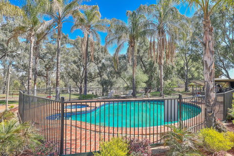 Two Rivers Motel - New South Wales Tourism  4
