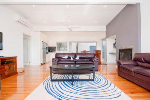 Great Ocean Road Lodge - New South Wales Tourism  2