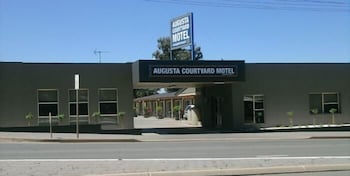 Augusta Courtyard Motel - New South Wales Tourism  0