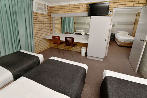 Burke And Wills Motor Inn - New South Wales Tourism  3