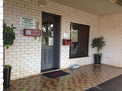 Forest Lodge Motor Inn & Restaurant - New South Wales Tourism  1