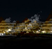 Crystal Beach Holiday Apartments - New South Wales Tourism 