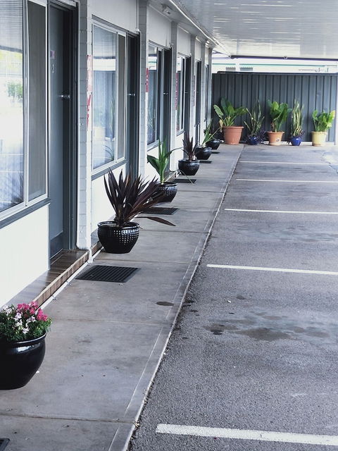 Oval Motel - New South Wales Tourism  6