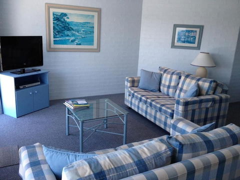 Breakers Apartments Mollymook - New South Wales Tourism  5