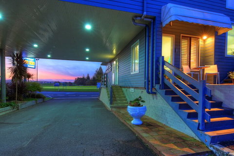 Bermagui Motor Inn - New South Wales Tourism  1