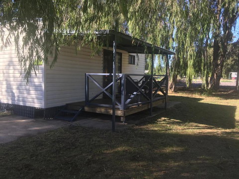 Pinjarra Caravan Park & Cabins - New South Wales Tourism  5