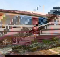 Yarra Glen Racecourse Apartments - New South Wales Tourism 