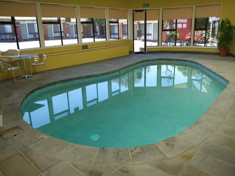 Abbotswood Motor Inn - New South Wales Tourism  4