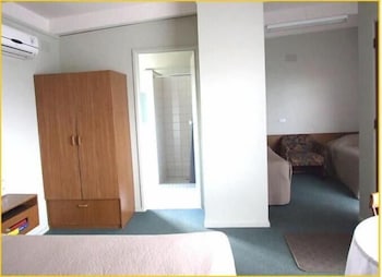 Abbotswood Motor Inn - New South Wales Tourism  5