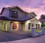 Redwood Manor Motel Apartments - New South Wales Tourism 