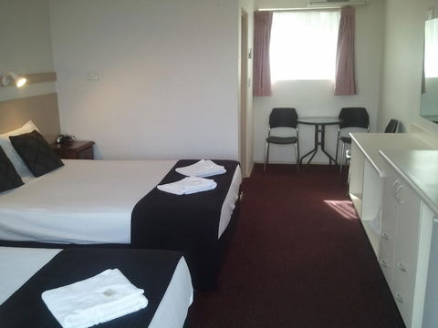 Park Drive Motel - New South Wales Tourism  2