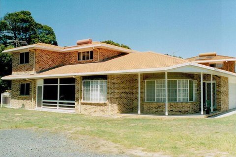 Anoyster On The Beach Sawtell - New South Wales Tourism  6