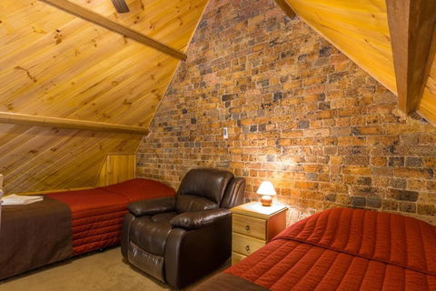 Black Gold Motel - New South Wales Tourism  6