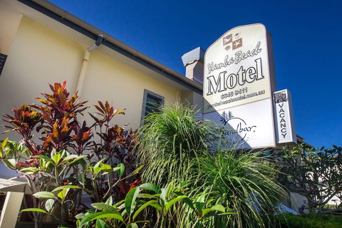 Yamba Beach Motel - New South Wales Tourism  5
