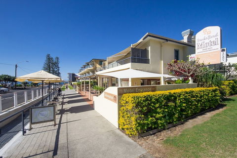 Yamba Beach Motel - New South Wales Tourism  3