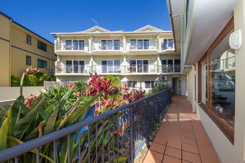 Yamba Beach Motel - New South Wales Tourism  0