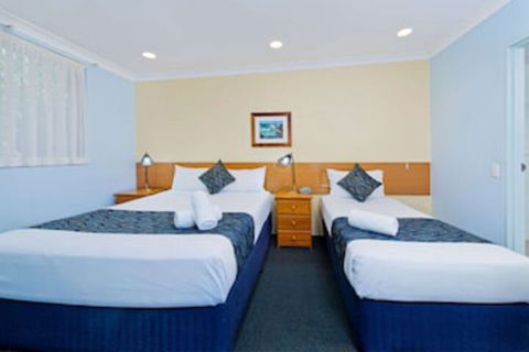 Haven Waters Motel & Apartments - New South Wales Tourism  0