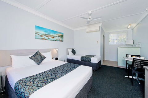 Haven Waters Motel & Apartments - New South Wales Tourism  7