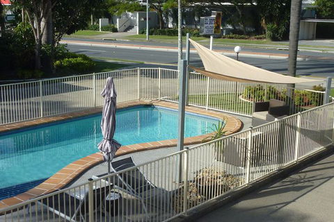 Jadran Motel & El Jays Holiday Lodge - New South Wales Tourism  3
