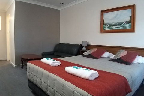 Taree Country Motel - New South Wales Tourism  4