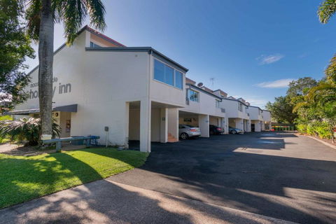 Noosa Parade Holiday Inn - New South Wales Tourism  5