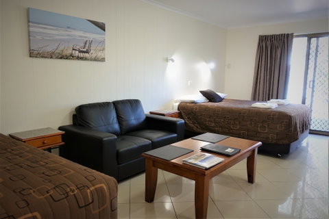 Pacific Palms Motor Inn - New South Wales Tourism  2