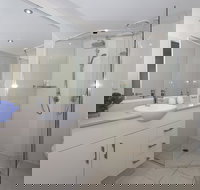 Brighton on Broadwater Shores - New South Wales Tourism 