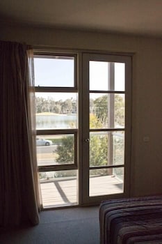 Central Shepparton Apartments - New South Wales Tourism  2