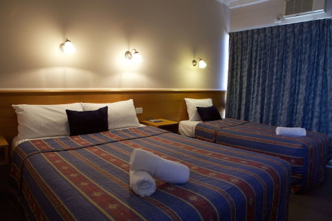 Paddle Wheel Motel - New South Wales Tourism  5