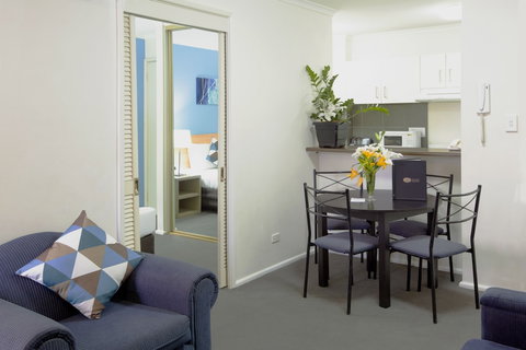 Metro Apartments On King Street - New South Wales Tourism  3