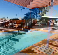 Bishop's Lodge Motor Inn - New South Wales Tourism 