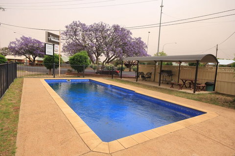 Aromet Motor Inn - New South Wales Tourism  2