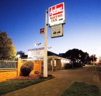 Golden Chain Aalana Motor Inn